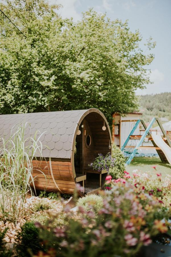 Aloha Glamp - Okragle Domki Przy Rzece - Balia I Sauna - Energylandia Zagornik Kültér fotó