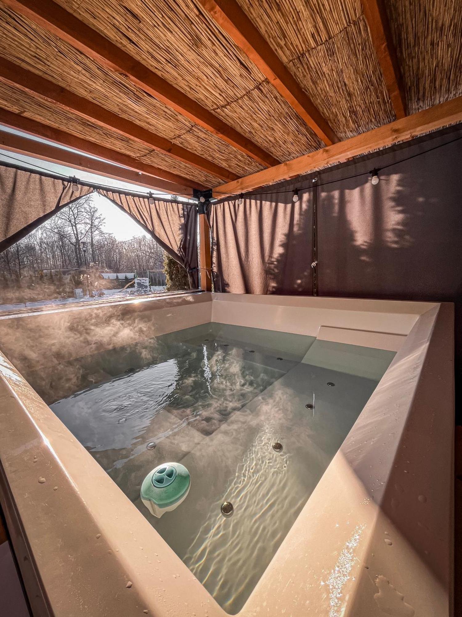 Aloha Glamp - Okragle Domki Przy Rzece - Balia I Sauna - Energylandia Zagornik Kültér fotó