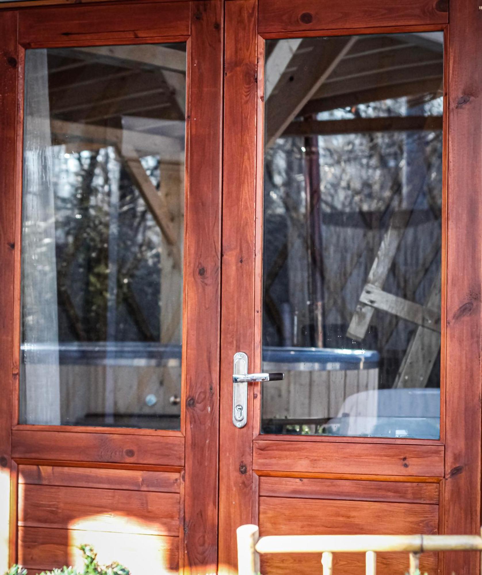 Aloha Glamp - Okragle Domki Przy Rzece - Balia I Sauna - Energylandia Zagornik Szoba fotó