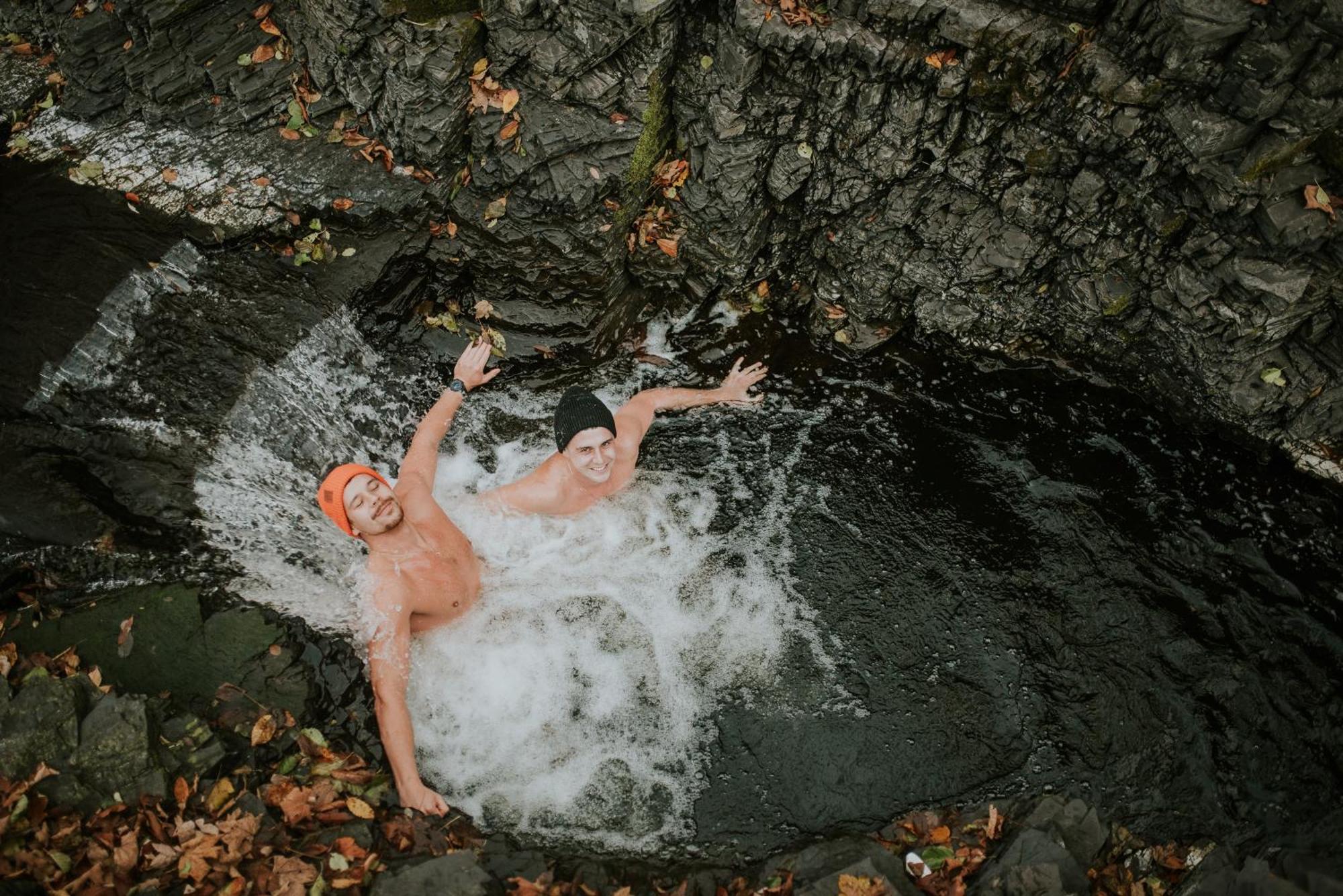 Aloha Glamp - Okragle Domki Przy Rzece - Balia I Sauna - Energylandia Zagornik Kültér fotó
